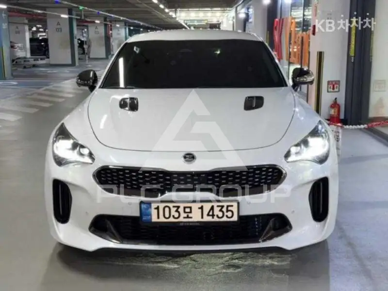 2021 KIA Stinger