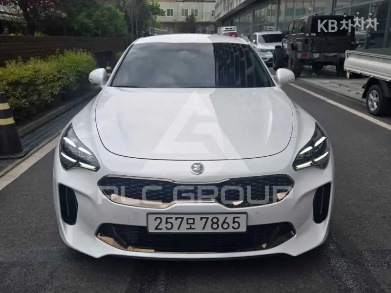 2021 KIA Stinger