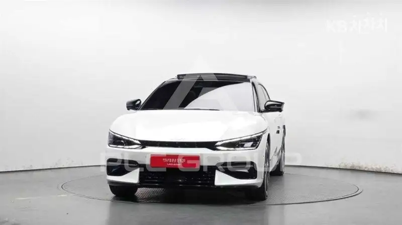 2021 KIA EV