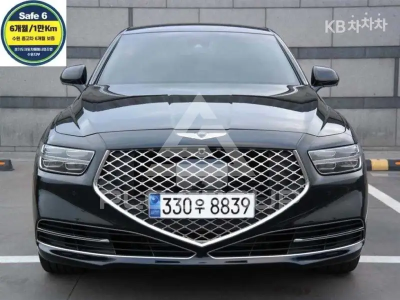 2021 Genesis G90