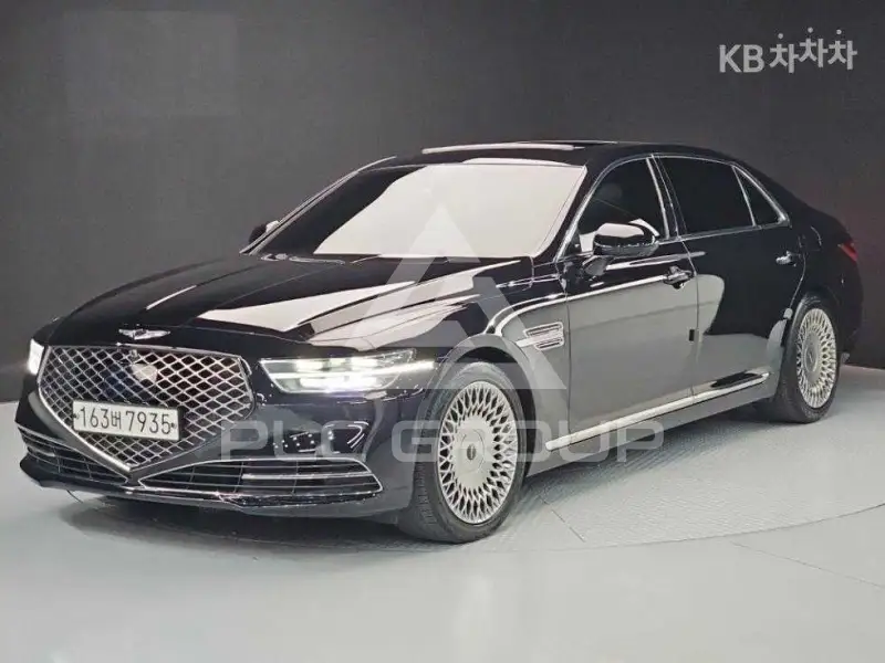 2021 Genesis G90