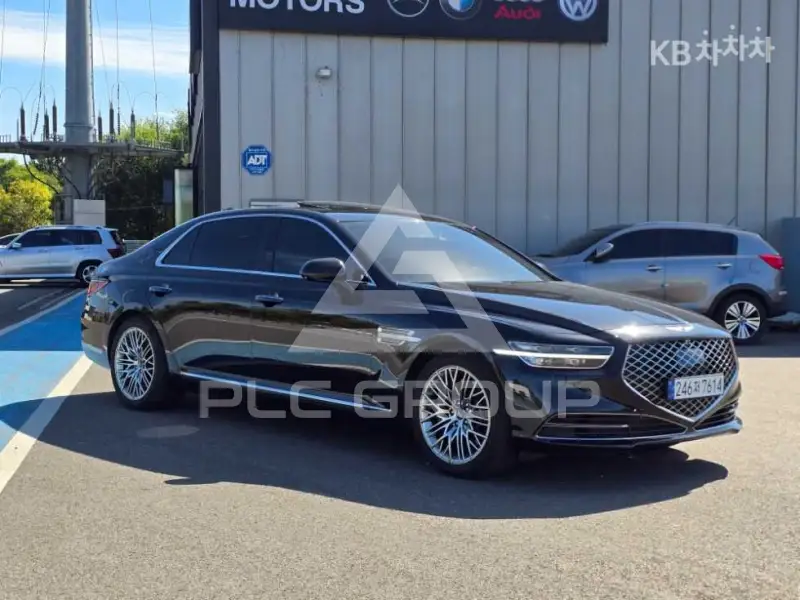 2021 Genesis G90