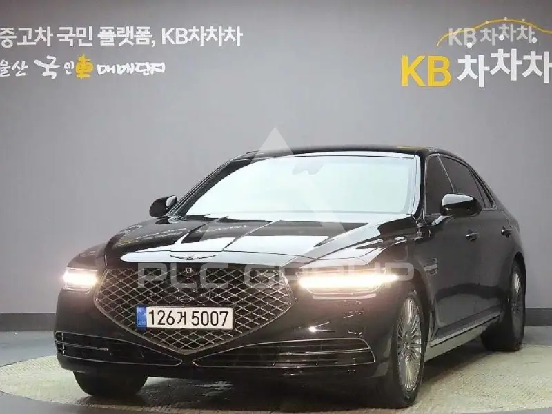 2021 Genesis G90