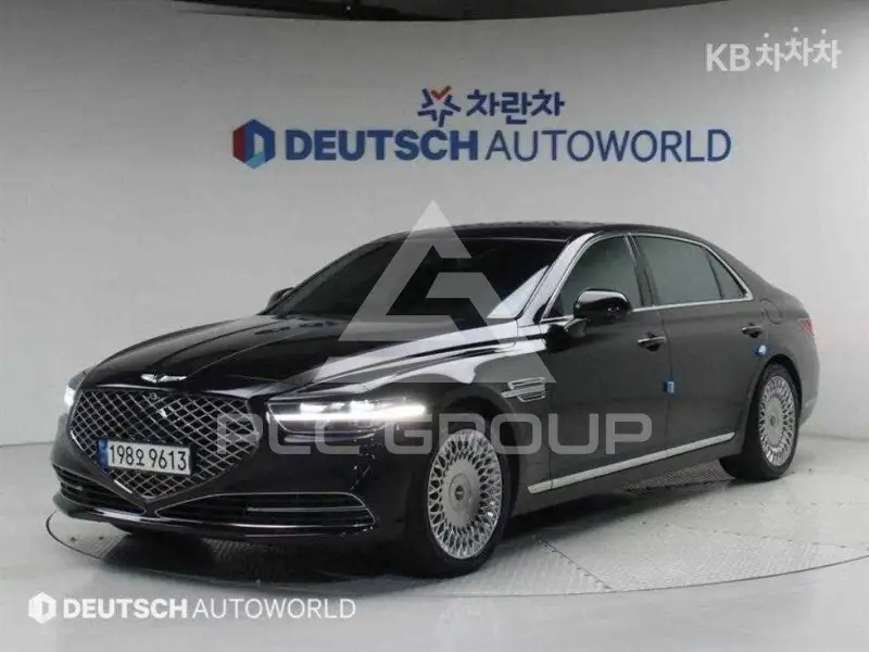 2021 Genesis G90