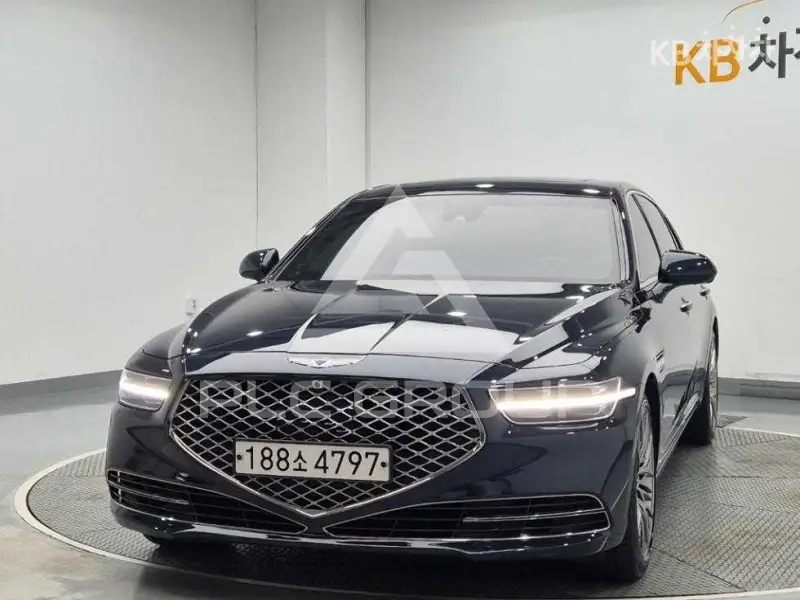 2021 Genesis G90