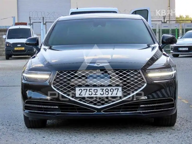 2021 Genesis G90