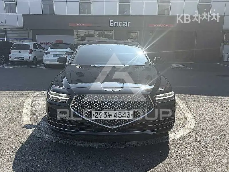 2021 Genesis G90