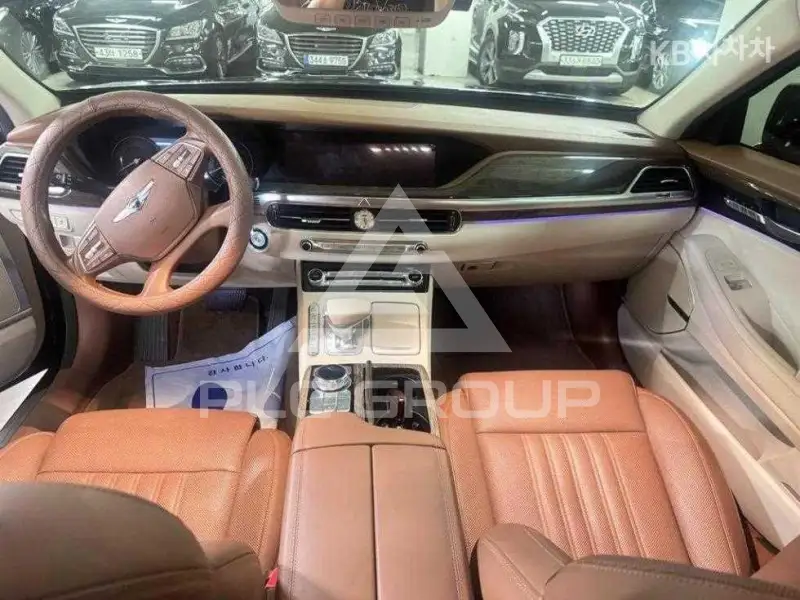 2021 Genesis G90