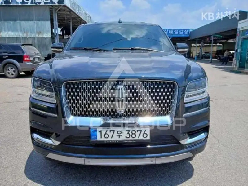 2021 Lincoln NAVIGATOR