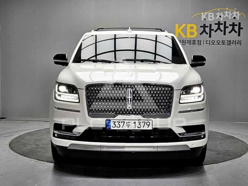 2021 Lincoln NAVIGATOR