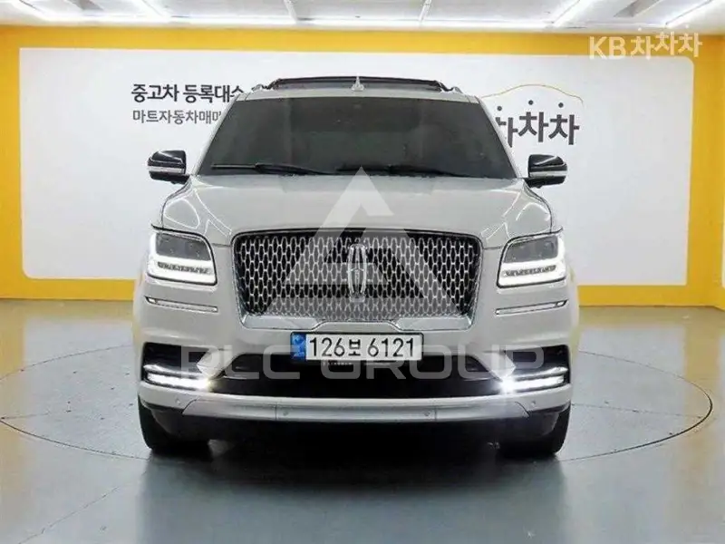 2021 Lincoln NAVIGATOR