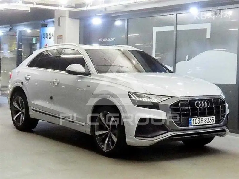 2021 Audi Q8