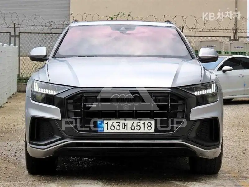 2021 Audi Q8