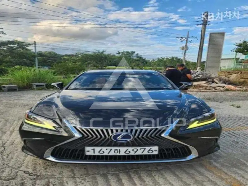 2021 Lexus ES