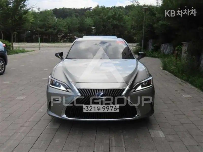 2021 Lexus ES