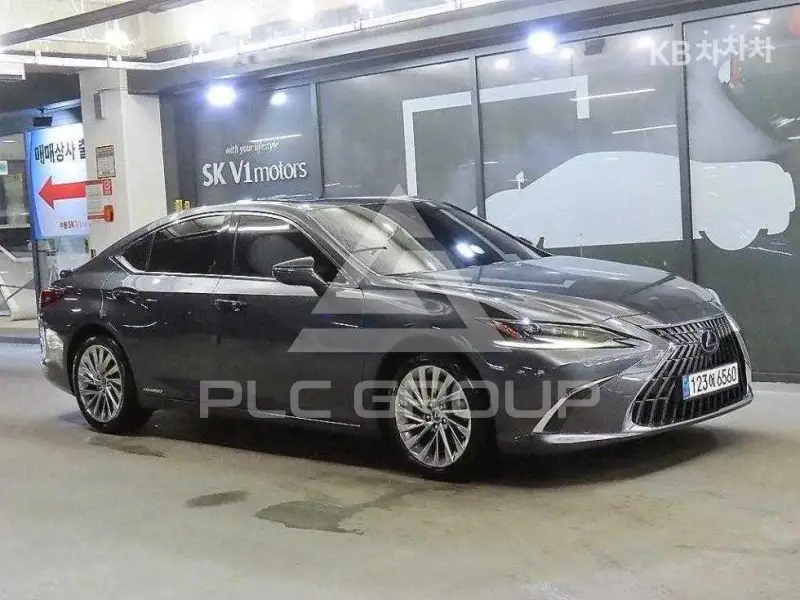 2021 Lexus ES
