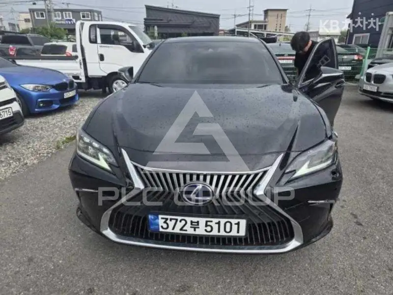 2021 Lexus ES