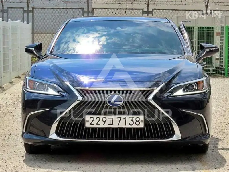 2021 Lexus ES