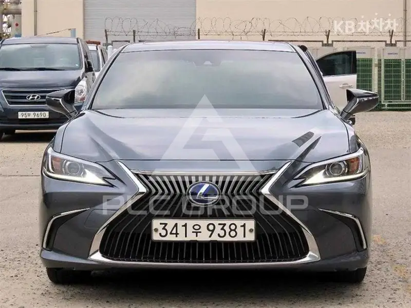 2021 Lexus ES