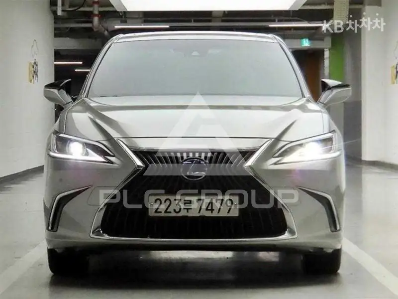 2021 Lexus ES