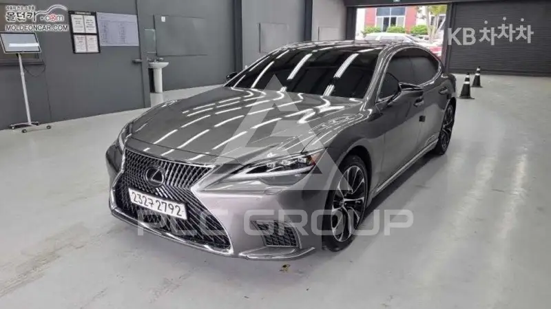 2021 Lexus LS