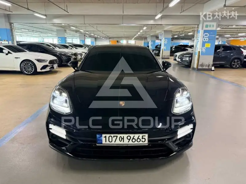 2021 Porsche Panamera
