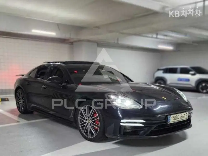 2021 Porsche Panamera