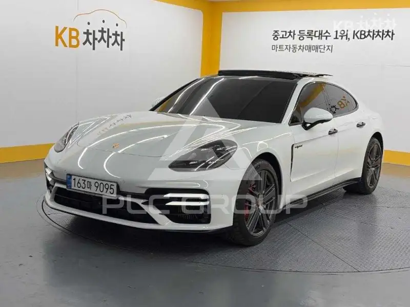 2021 Porsche Panamera