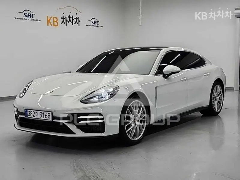 2021 Porsche Panamera