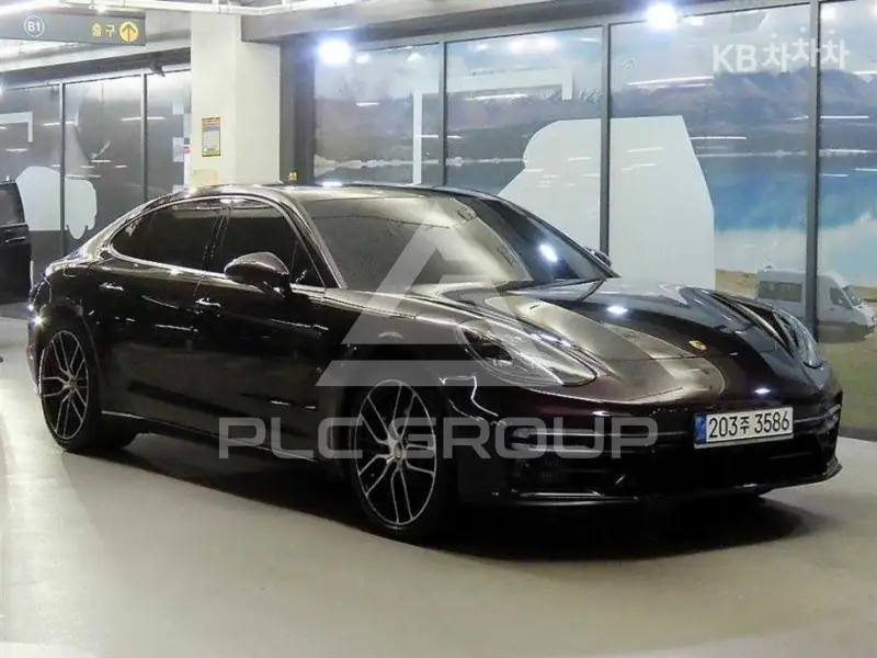 2021 Porsche Panamera