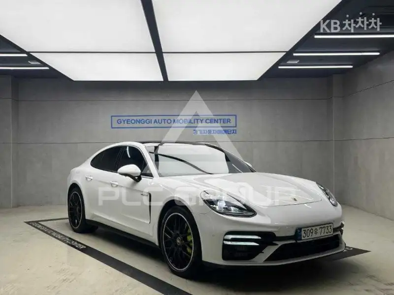 2021 Porsche Panamera