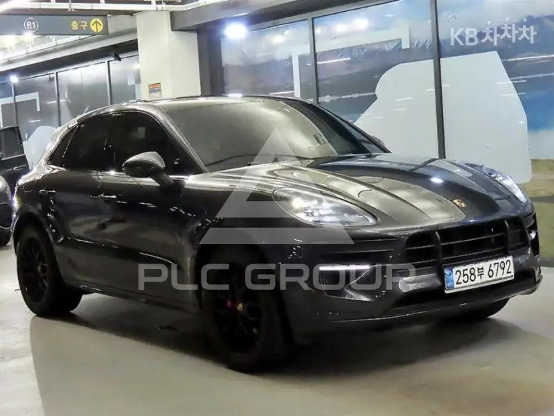 2021 Porsche Macan