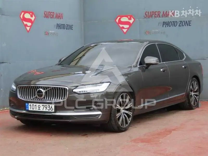 2021 Volvo S90