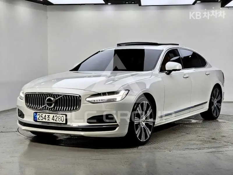 2021 Volvo S90