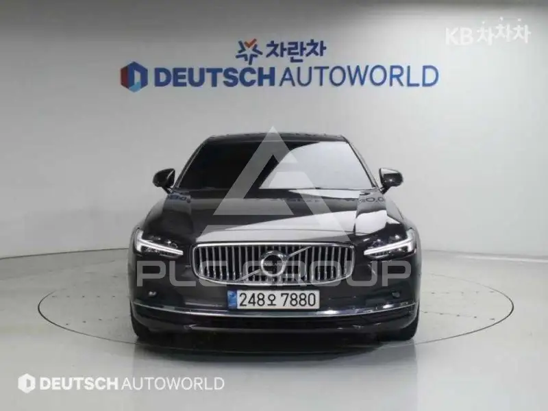 2021 Volvo S90