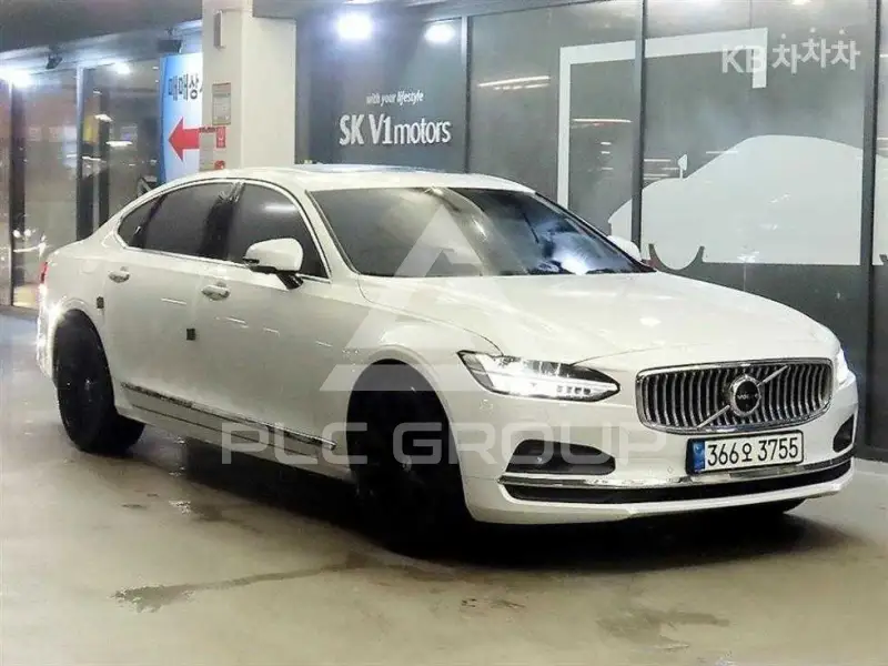 2021 Volvo S90
