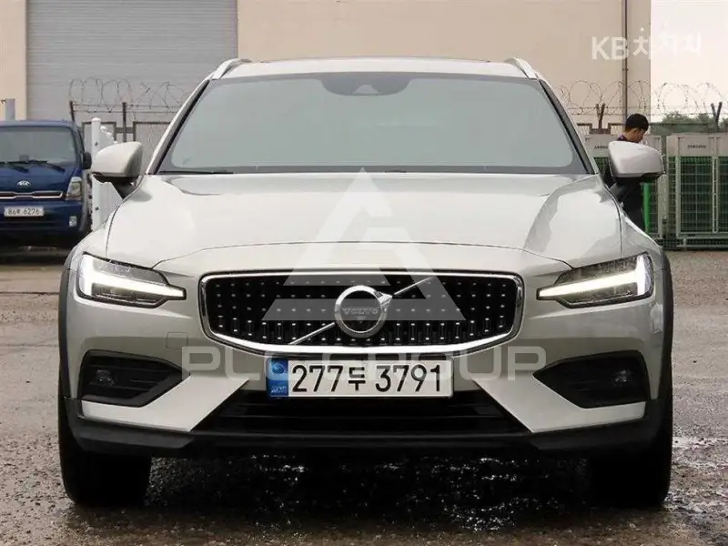 2021 Volvo V60