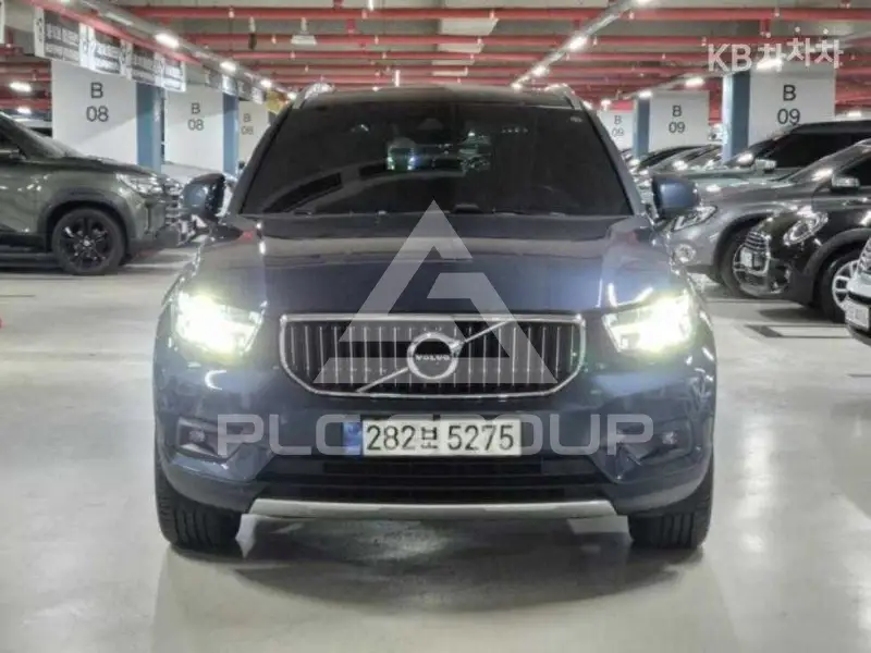 2021 Volvo XC40