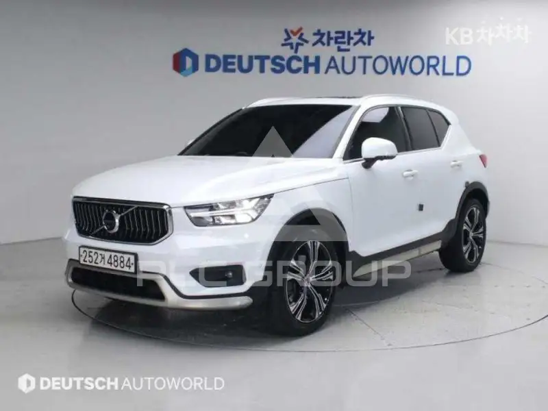 2021 Volvo XC40