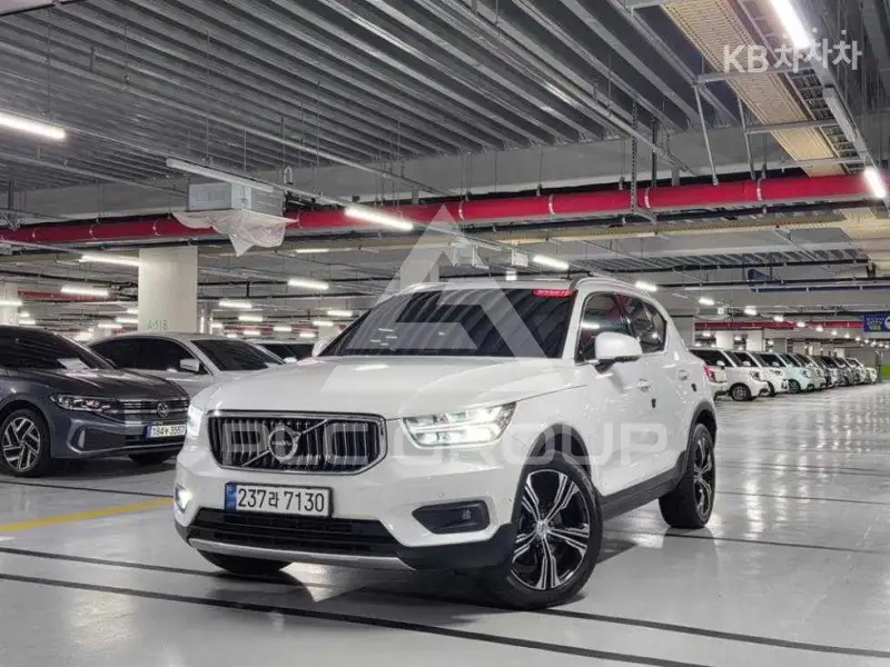 2021 Volvo XC40