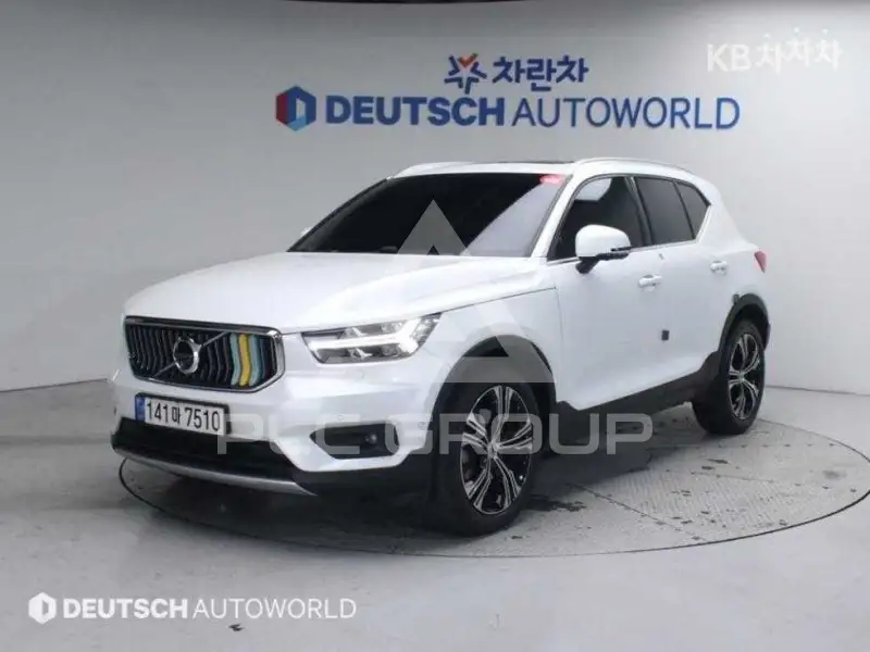 2021 Volvo XC40