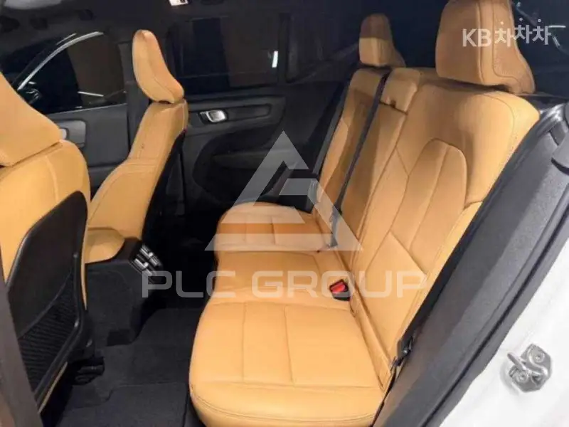 2021 Volvo XC40