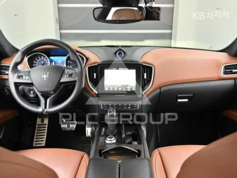 2021 Maserati GHIBLI