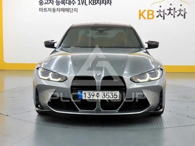2022 BMW M1