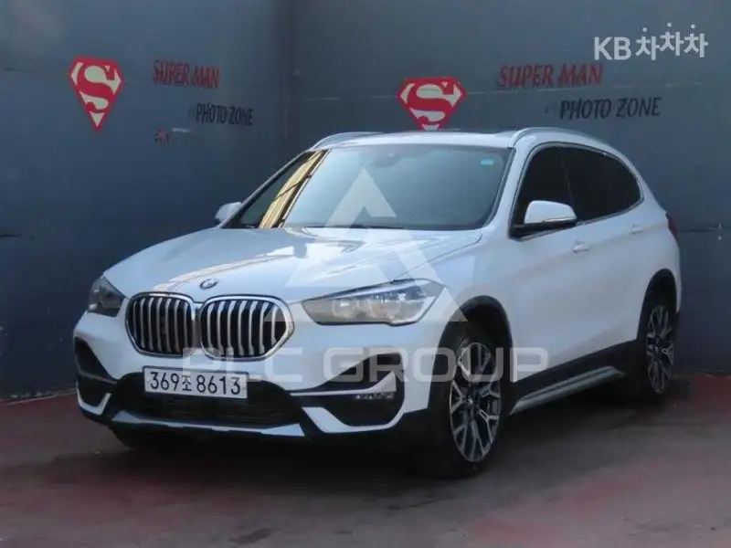 2022 BMW X1