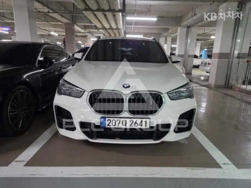 2022 BMW X1