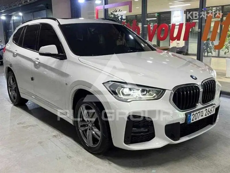 2022 BMW X1