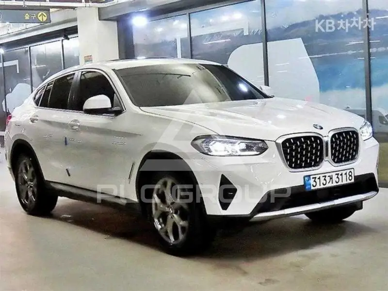 2022 BMW X4