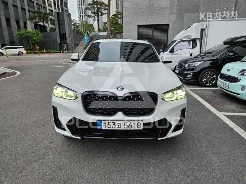 2022 BMW X4