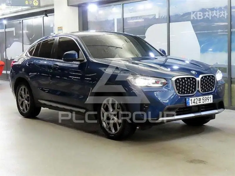 2022 BMW X4